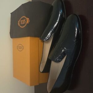 Tod's Shiny Black Croc Leather Slip-On Loafers